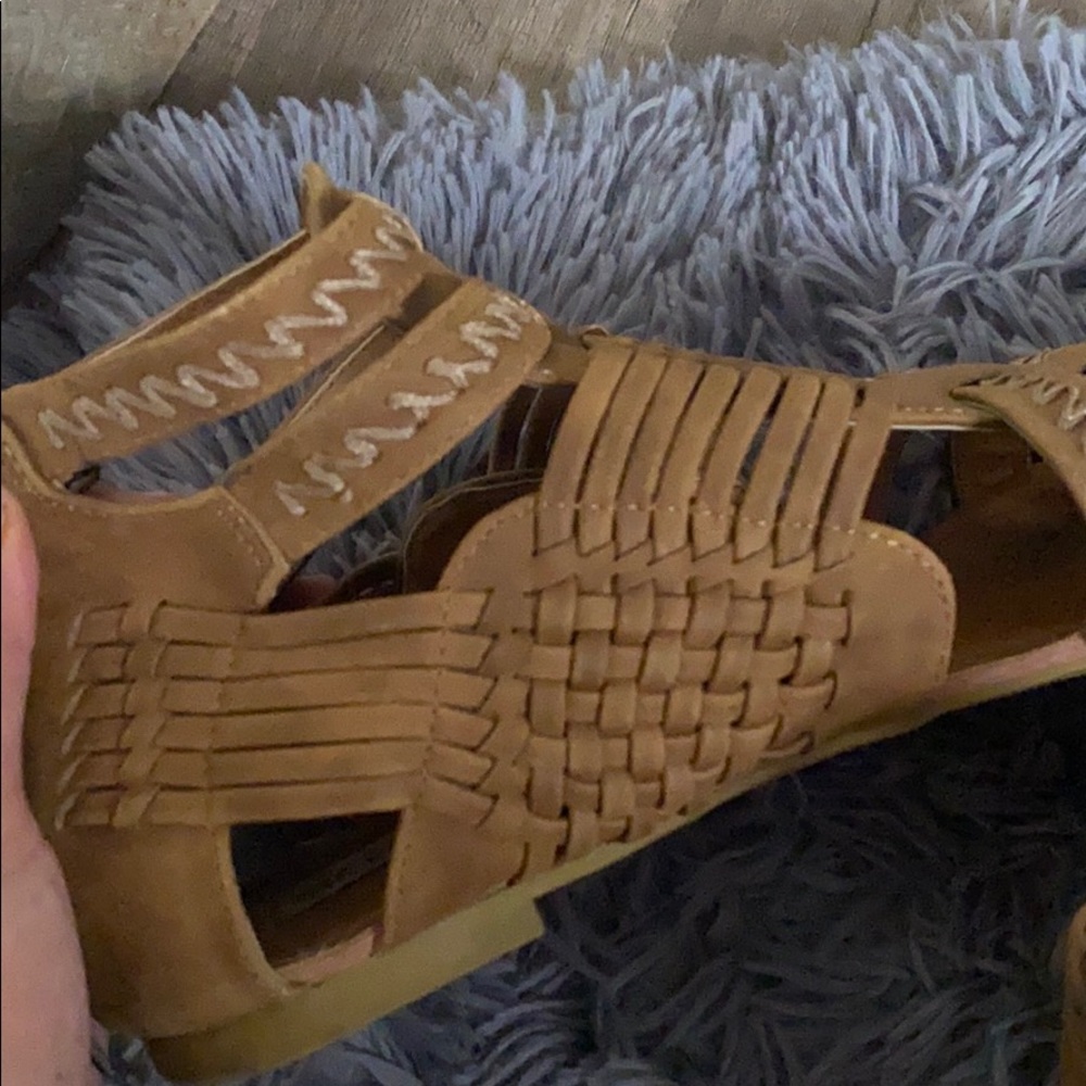 Sandals - Picture 3 of 3